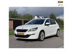 Wit Gebruikt 2014 Peugeot 308 Hatchback | € 5.950 (Eerlijke prijs)