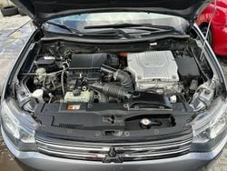 Grijs (metallic) Gebruikt 2013 Mitsubishi Outlander P-HEV Instyle SUV | € 8.000 (Duur)