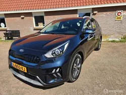 Blauw, metallic lak Gebruikt 2021 Kia Niro SUV | € 21.995 (Eerlijke prijs)