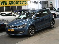 Blauw Gebruikt 2016 VW Polo Edition Hatchback | € 7.744 (Eerlijke prijs)