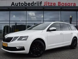 Wit Gebruikt 2017 Skoda Octavia Business Line Stationwagen | € 12.950 (Goede deal)