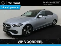 Zilver, metallic lak Gebruikt 2022 Mercedes C180 Luxury Sedan | € 36.945 (Eerlijke prijs)