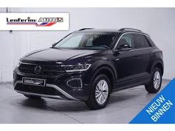 Grijs, metallic lak Gebruikt 2022 VW T-Roc Life SUV | € 26.400 (Iets duurder)