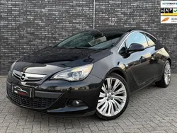 Zwart Gebruikt 2016 Opel Astra GTC Sport Hatchback | € 10.700 (Iets duurder)