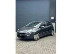 Grijs Gebruikt 2010 Fiat Punto Evo Dynamic Hatchback | € 2.199 (Eerlijke prijs)