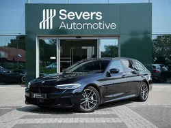 Zwart Gebruikt 2023 BMW 530e M Sport Stationwagen | € 43.988 (Goede deal)