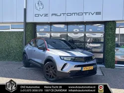 Grijs, metallic lak Gebruikt 2022 Opel Mokka GS Line SUV | € 17.950
