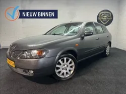 Grijs Gebruikt 2004 Nissan Almera Tekna Hatchback | € 1.745 (Eerlijke prijs)