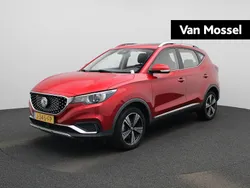 Rood Gebruikt 2020 MG ZS Luxury Sedan | € 15.495 (Eerlijke prijs)