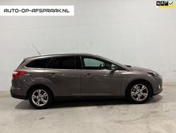 Bruin Gebruikt 2012 Ford Focus Titanium Stationwagen | € 5.795 (Eerlijke prijs)