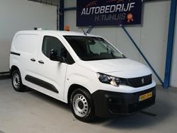 Wit Gebruikt 2022 Peugeot Partner Premium Van | € 10.950 (Goede deal)