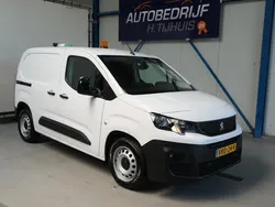 Wit Gebruikt 2022 Peugeot Partner Premium MPV | € 11.750 (Goede deal)