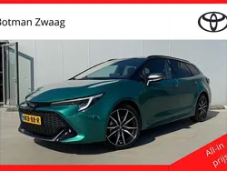 Groen, metallic lak Gebruikt 2025 Toyota Corolla Sport Stationwagen | € 40.999