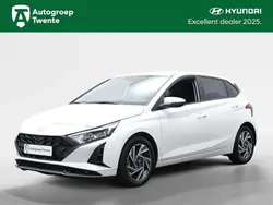 Wit Gebruikt 2024 Hyundai i20 Comfort Hatchback | € 21.750 (Eerlijke prijs)