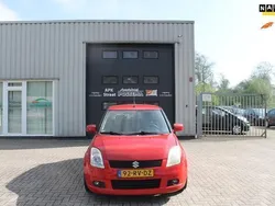 Rood Gebruikt 2005 Suzuki Swift Exclusive Hatchback | € 1.799 (Eerlijke prijs)