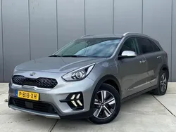 Grijs, metallic lak Gebruikt 2019 Kia Niro SUV | € 22.395 (Eerlijke prijs)