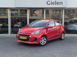 Rood Gebruikt 2019 Hyundai i10 Comfort Hatchback | € 11.400 (Eerlijke prijs)
