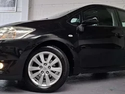 Zwart Gebruikt 2007 Toyota Auris Luna Hatchback | € 5.490 (Eerlijke prijs)