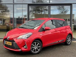 Rood Gebruikt 2019 Toyota Yaris Hatchback | € 17.950 (Eerlijke prijs)