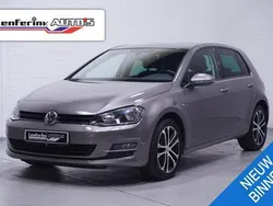 Grijs Gebruikt 2015 VW Golf VII LOUNGE Hatchback | € 13.400 (Eerlijke prijs)