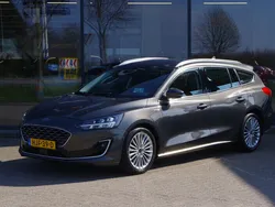 Grijs, metallic lak Gebruikt 2020 Ford Focus Vignale Stationwagen | € 22.450 (Eerlijke prijs)