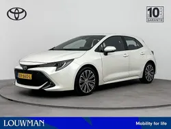 Wit Gebruikt 2019 Toyota Corolla Business Edition Hatchback | € 19.745 (Eerlijke prijs)