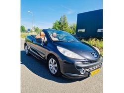 Zwart Gebruikt 2007 Peugeot 207 CC Cabriolet | € 2.750 (Iets duurder)