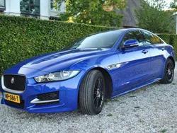 Blauw Gebruikt 2017 Jaguar XE Portfolio Sedan | € 9.250 (Goede deal)