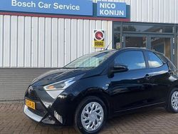 Zwart Gebruikt 2021 Toyota Aygo X-play Hatchback | € 14.900 (Eerlijke prijs)