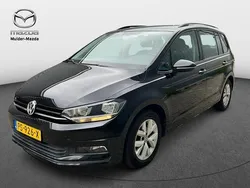 Zwart Gebruikt 2017 VW Touran Trendline MPV | € 17.950 (Eerlijke prijs)