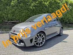 Grijs, metallic lak Gebruikt 2023 Abarth 595 70th Anniversary Hatchback | € 28.950 (Eerlijke prijs)