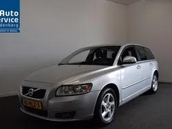 Grijs, metallic lak Gebruikt 2011 Volvo V50 Pro Stationwagen | € 6.950 (Iets duurder)
