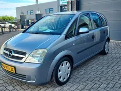 Grijs Gebruikt 2003 Opel Meriva MPV | € 1.150 (Eerlijke prijs)