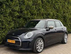 Zwart Gebruikt 2021 Mini Cooper Hatchback | € 26.890 (Iets duurder)