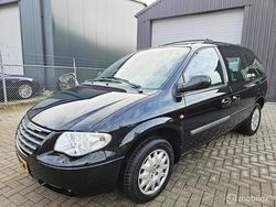 Zwart Gebruikt 2004 Chrysler Voyager MPV | € 2.499 (Iets duurder)