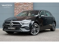 Zwart Gebruikt 2023 Mercedes A250 Luxury Hatchback | € 32.500 (Super prijs)
