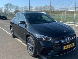 Zwart Gebruikt 2024 Mercedes GLA250 AMG line SUV | € 47.750 (Eerlijke prijs)