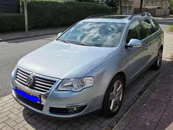 Blauw Gebruikt 2006 VW Passat Highline Stationwagen | € 2.999 (Eerlijke prijs)