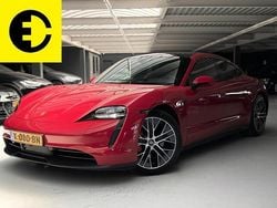 Rood Gebruikt 2020 Porsche Taycan 4S Sport Sedan | € 52.950 (Eerlijke prijs)
