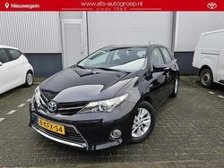 Zwart Gebruikt 2013 Toyota Auris Hatchback | € 11.990 (Eerlijke prijs)