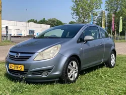 Grijs Gebruikt 2009 Opel Corsa Edition Hatchback | € 1.990 (Goede deal)