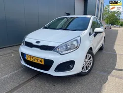 Wit Gebruikt 2014 Kia Rio FIFA World Cup Edition Hatchback | € 7.250 (Eerlijke prijs)
