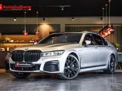 Grijs Gebruikt 2021 BMW 745e M Sport Sedan | € 58.500 (Eerlijke prijs)