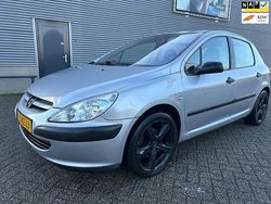 Grijs Gebruikt 2002 Peugeot 307 Hatchback | € 599 (Goede deal)