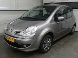 Bruin Gebruikt 2011 Renault Modus Night&Day MPV | € 3.445 (Iets duurder)