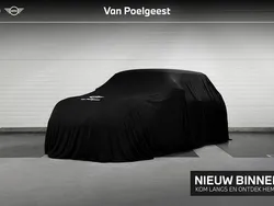 Midnight black (donker zwart) Gebruikt 2022 Mini Cooper Hatchback | € 22.850 (Eerlijke prijs)