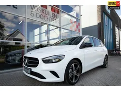 Wit Gebruikt 2022 Mercedes B250 Premium Plus MPV | € 31.950 (Eerlijke prijs)