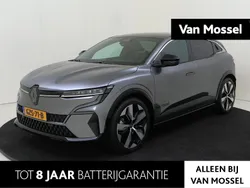 Gris schiste kqg Gebruikt 2025 Renault Mégane Komfort Hatchback | € 37.940