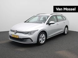 Grijs Gebruikt 2022 VW Golf VIII Life Stationwagen | € 21.400 (Eerlijke prijs)