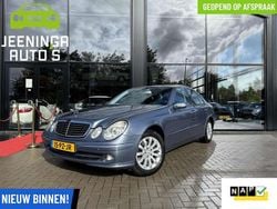 Blauw Gebruikt 2005 Mercedes E320 Avantgarde Sedan | € 8.900 (Goede deal)
